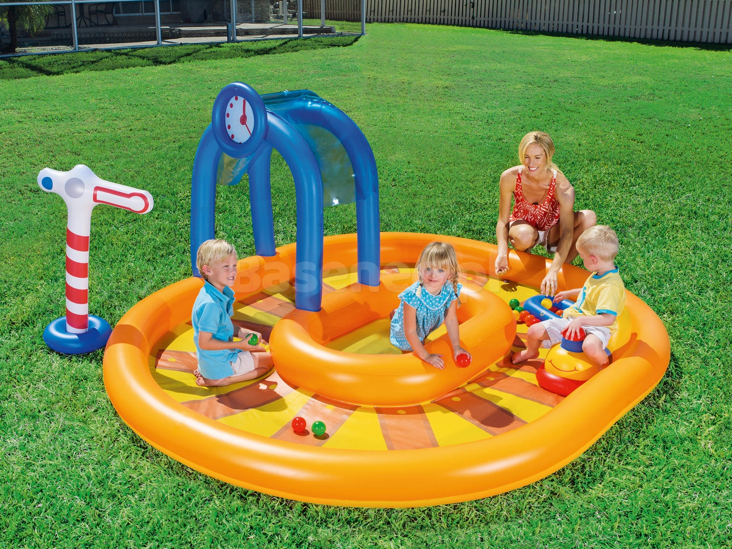 Dmuchany plac zabaw pociąg 285 x 224 x 119 cm Bestway 53061